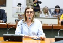 Claudia Lelis propõe atendimento odontológico prioritário para mulheres vítimas de violência
